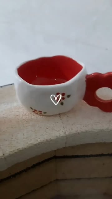 فنجان سرامیکی دستساز طرح شکوفه